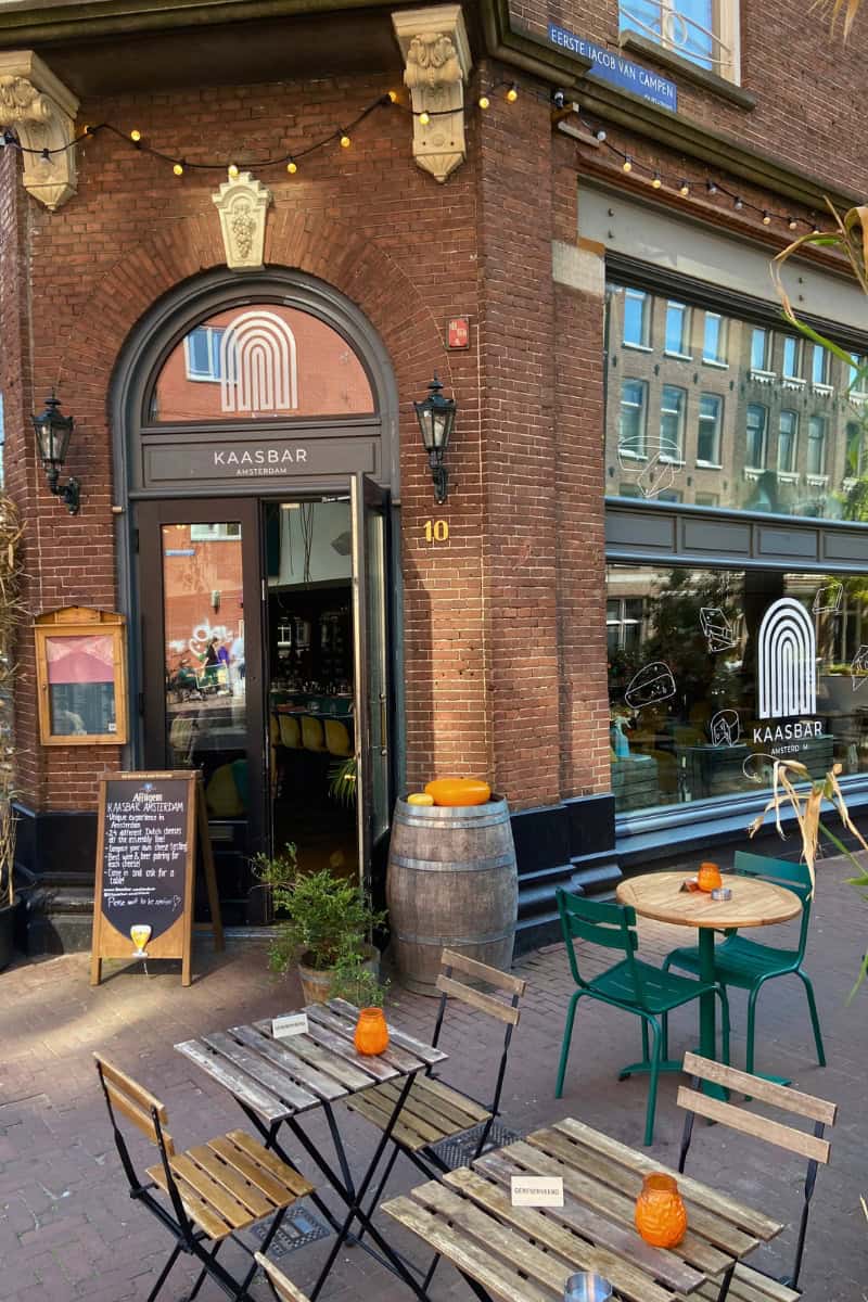 de-pijp-amsterdam Restaurantes aconchegantes no bairro "De Pijp".