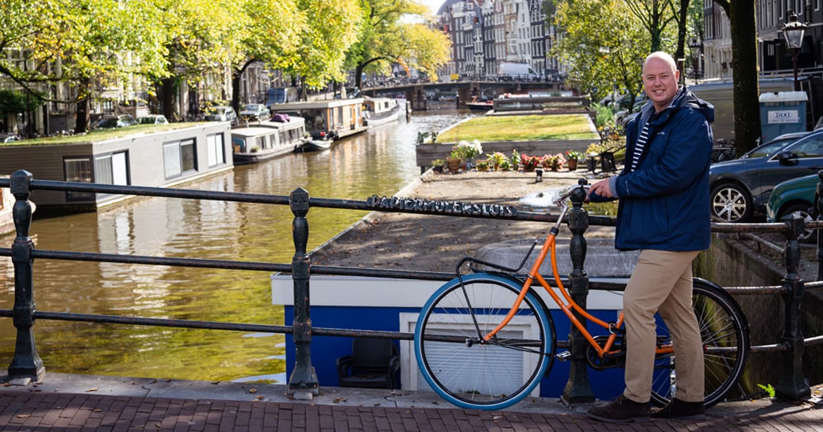 Gerrit de canal bike em Amsterdã.